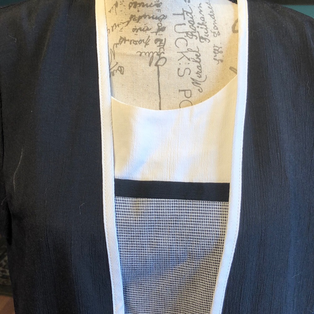 Top - Picture 2 of 5